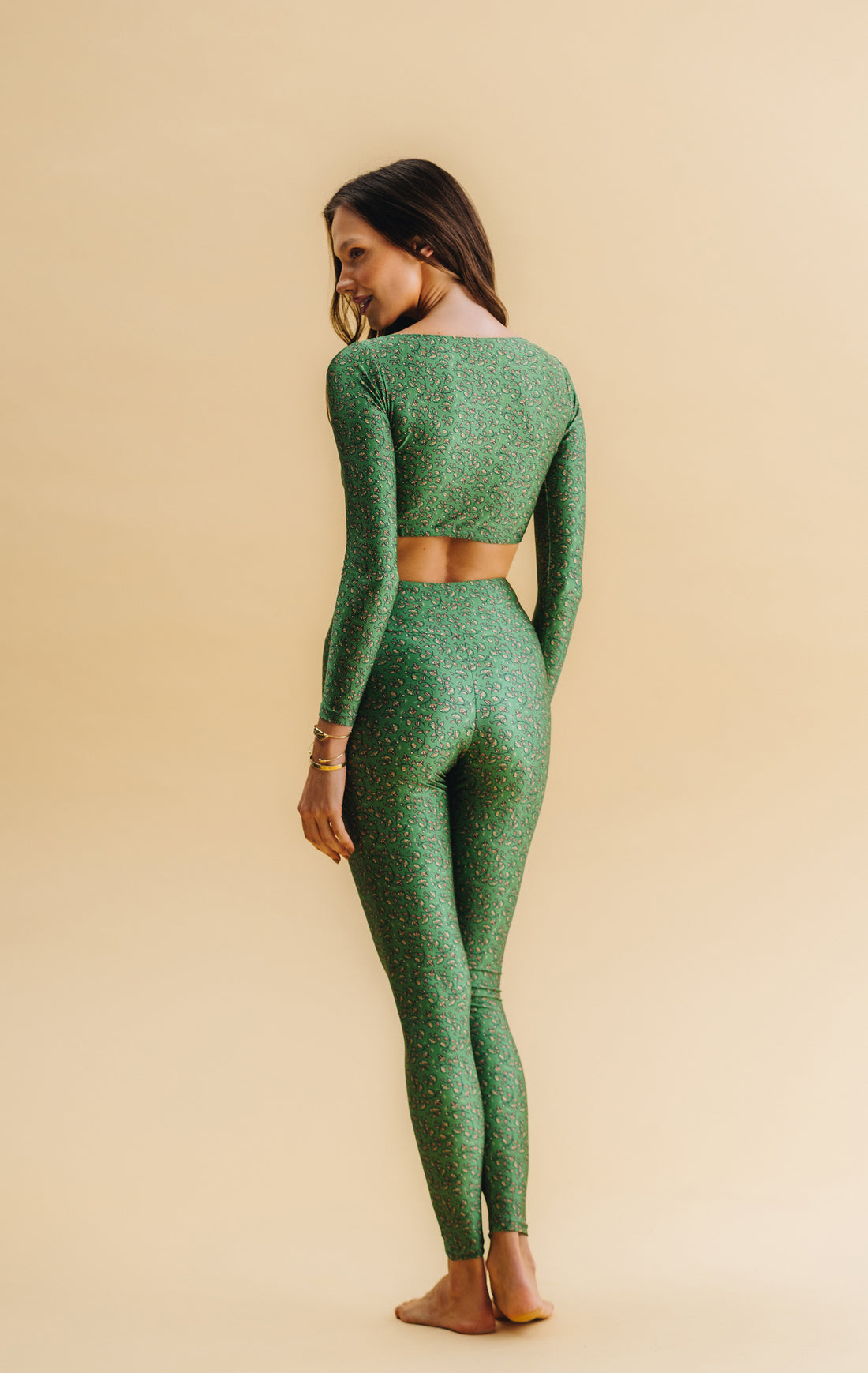 LONG SLEEVE CROPPED TOP &