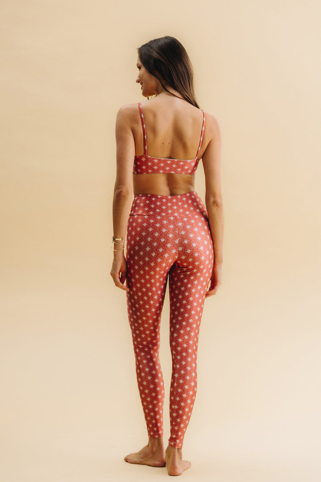 TOP NEW FIT &